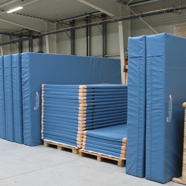 TuWa – Mattensatz für Multi-Turnwand 2-teilig – Bild 2